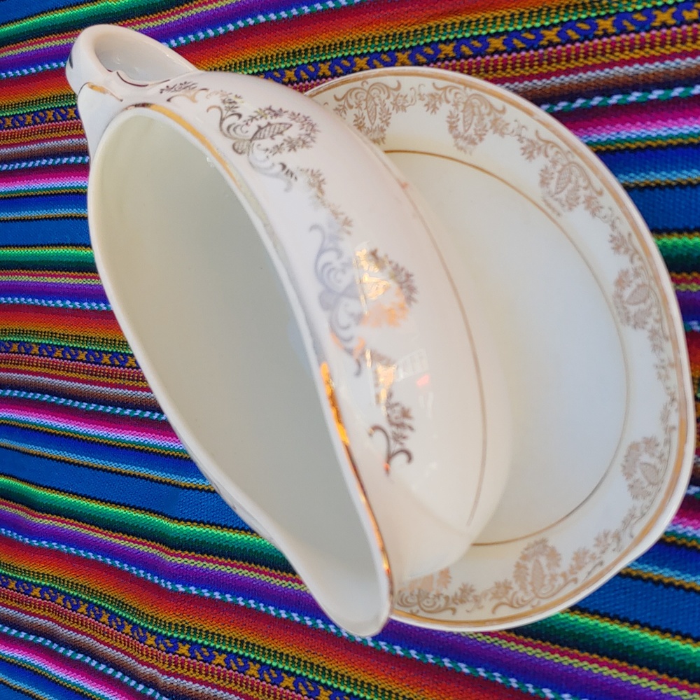 Vintage Taylor Smith Taylor USA 22K Gold Trim Gravy Boat and Underplate 3403